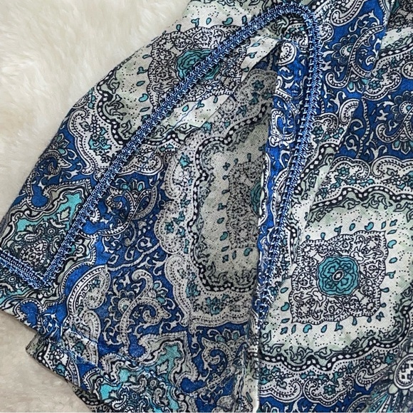 Rose & Rhyme Printed Blouse - Picture 7 of 11